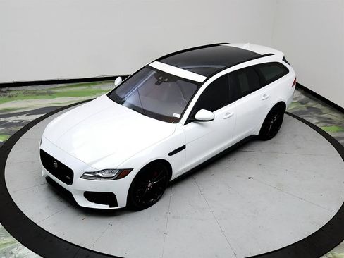 Used 2018 Jaguar XF S AWD/4WD image 33