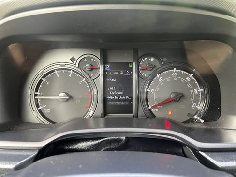 Used 2024 Toyota 4Runner SR5 Premium w/ Moonroof Package AWD/4WD image 14