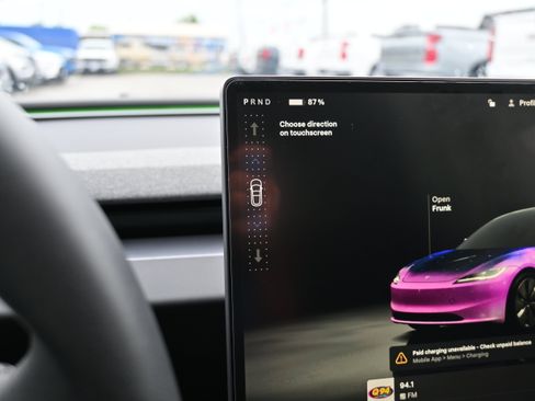 Used 2024 Tesla Model 3 Standard Range RWD image 19