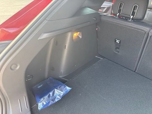 New 2026 Chevrolet Trax RS w/ Sunroof Package FWD image 43