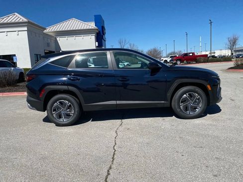 New 2026 Hyundai Tucson Blue SE w/ Tow & Go Package AWD/4WD image 8