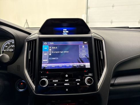 Used 2022 Subaru Forester Touring image 17