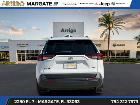 Used 2024 Toyota RAV4 XLE w/ Convenience Package AWD/4WD image 6