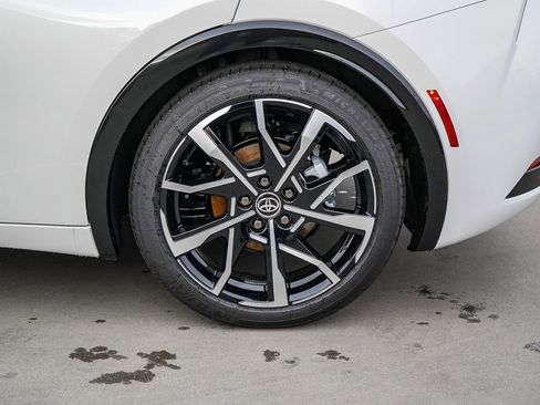 New 2026 Toyota Prius Plug-In Hybrid image 6