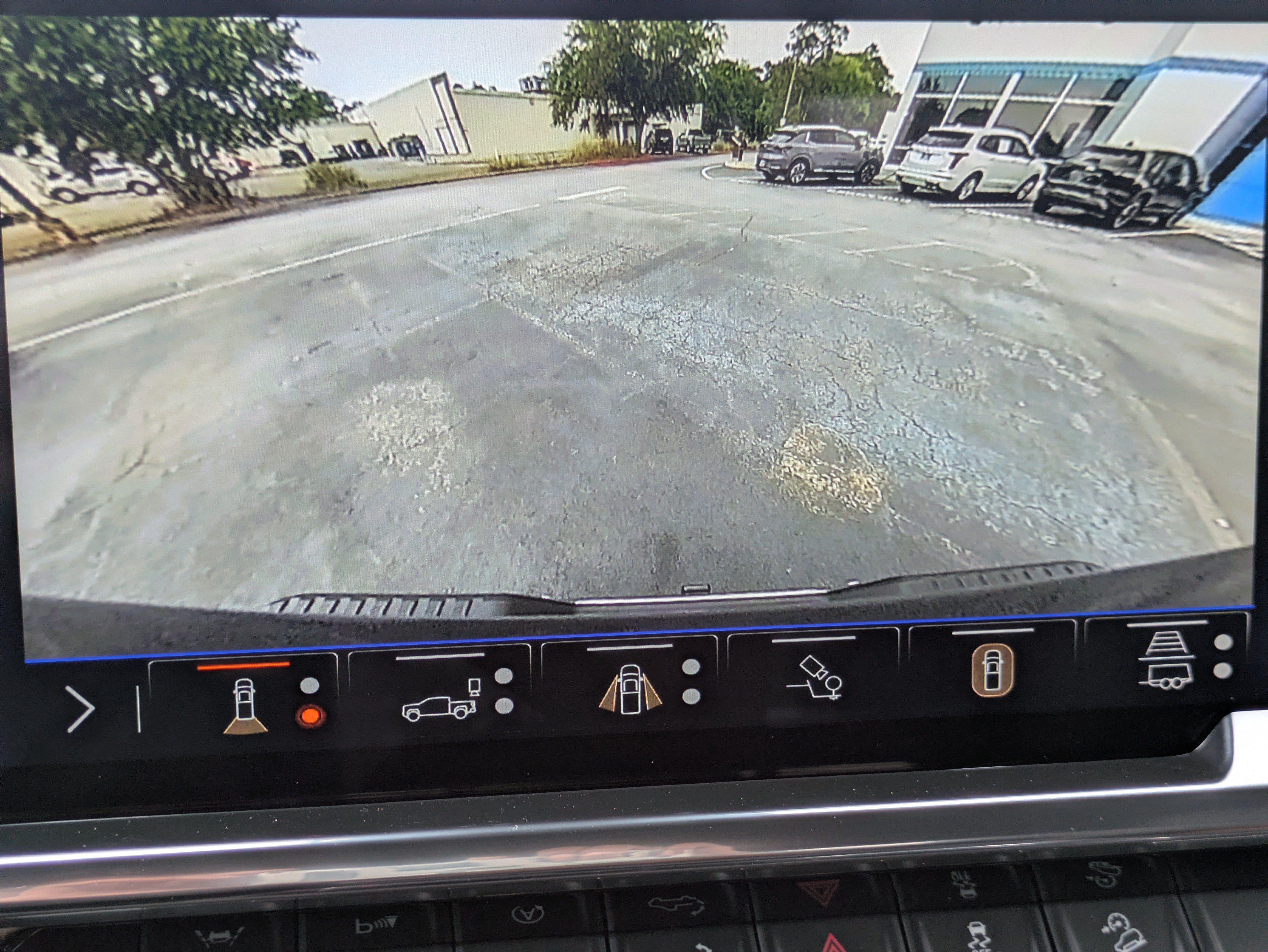 New 2026 Chevrolet Silverado 1500 LTZ w/ Technology Package AWD/4WD image 12