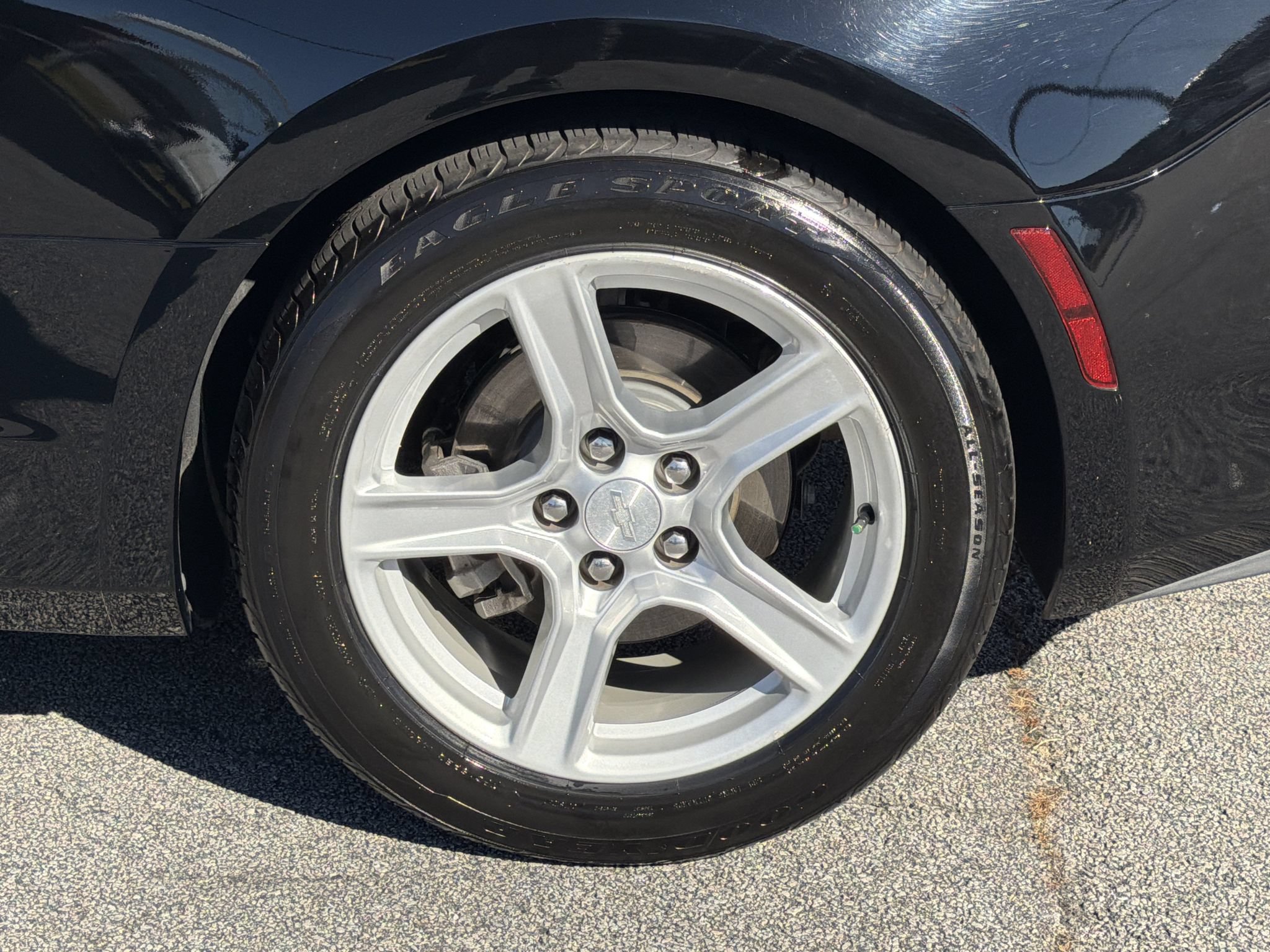 Used 2016 Chevrolet Camaro LT RWD image 26