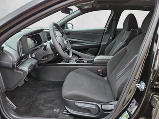 New 2026 Hyundai Elantra SEL Sport FWD video 4