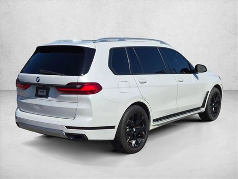 Used 2020 BMW X7 xDrive40i w/ Premium Package AWD/4WD image 5