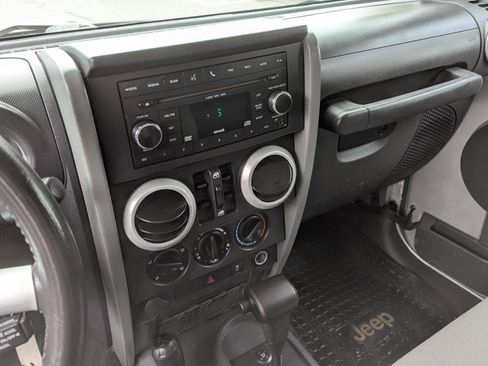 Used 2010 Jeep Wrangler Unlimited Sahara w/ Trailer Tow Group AWD/4WD image 18