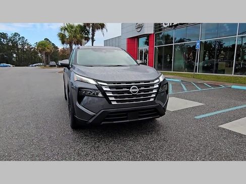 New 2026 Nissan Rogue SV image 18