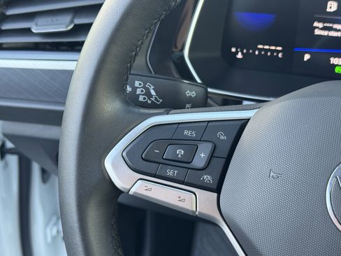 Used 2024 Volkswagen Jetta SE w/ Panoramic Sunroof Package image 21