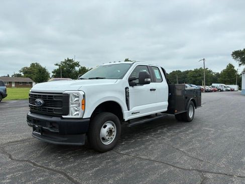 Used 2023 Ford F350 XL AWD/4WD image 1