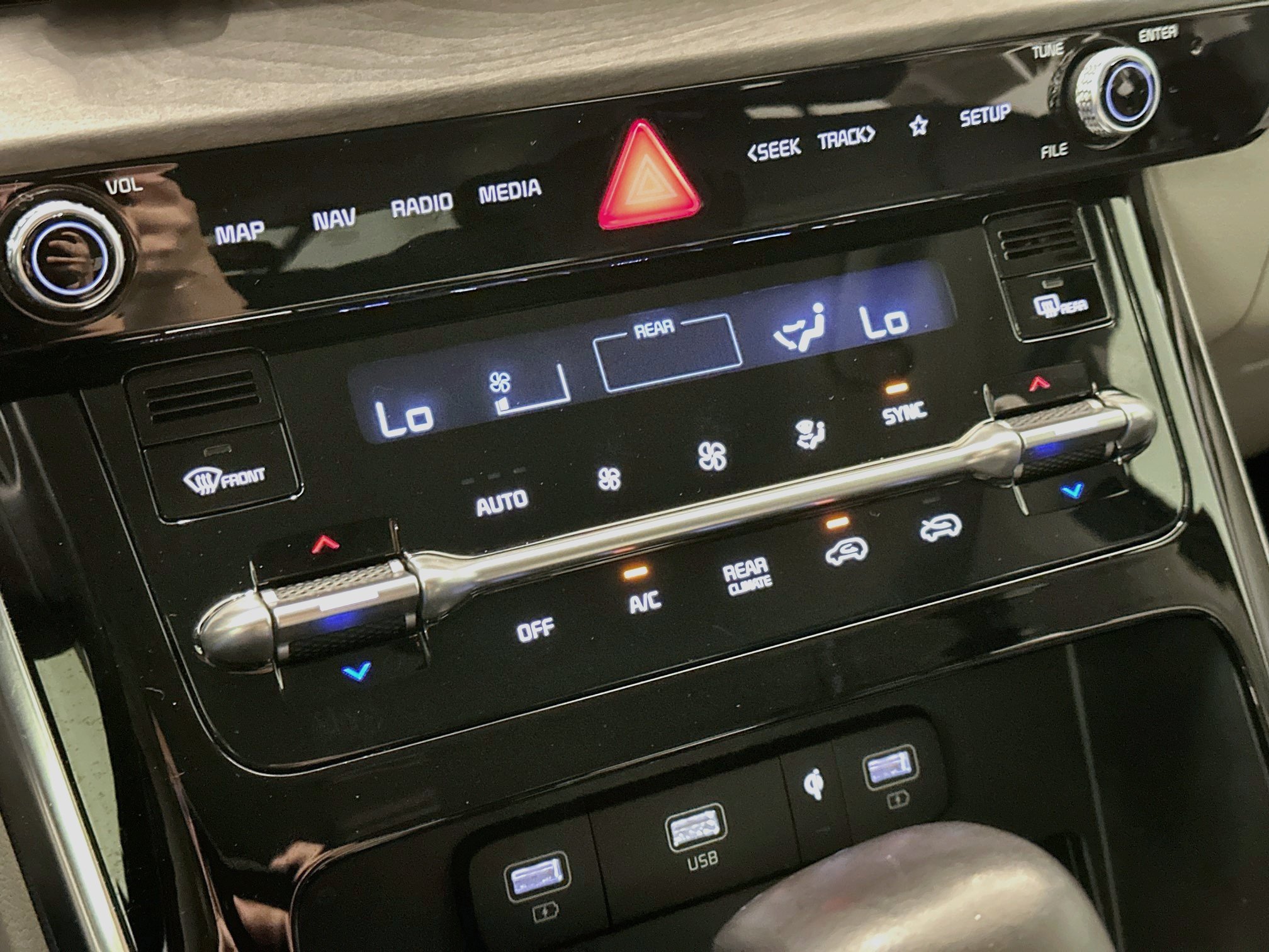 Used 2024 Kia Carnival SX FWD image 24