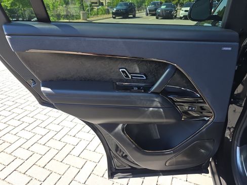 Certified 2026 Land Rover Range Rover Sport SV AWD/4WD image 12