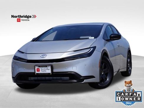 Used 2024 Toyota Prius LE FWD image 1