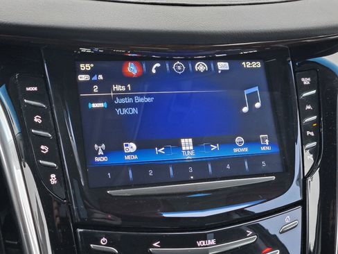 Used 2020 Cadillac Escalade ESV Premium Luxury image 18