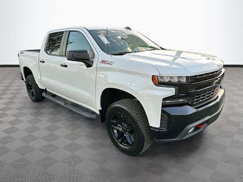 Used 2022 Chevrolet Silverado 1500 LT Trail Boss AWD/4WD image 2