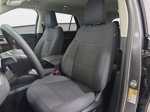 Used 2026 Ford Explorer Active AWD/4WD image 14