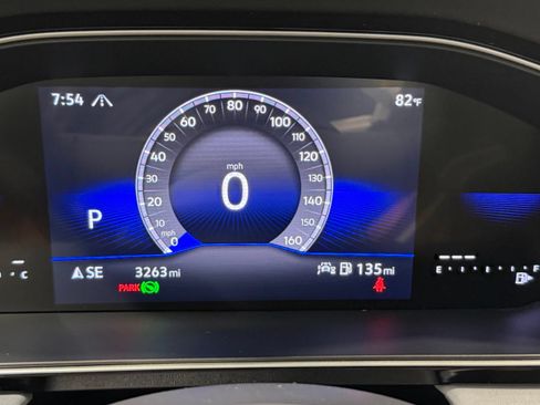 Used 2026 Volkswagen Jetta SE FWD image 42