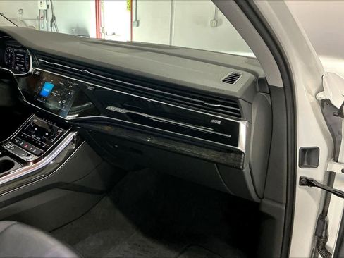 Used 2022 Audi Q7 Premium Plus w/ Premium Plus Package image 18