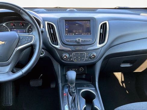 Used 2022 Chevrolet Equinox LT image 9