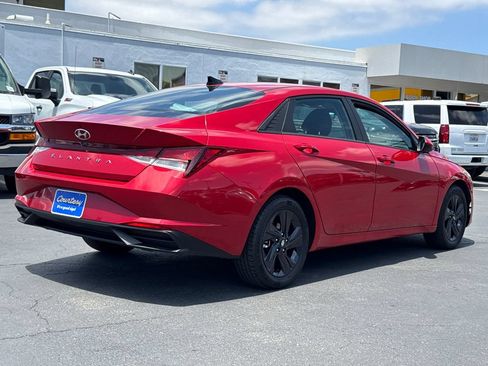 Used 2023 Hyundai Elantra SEL FWD image 12