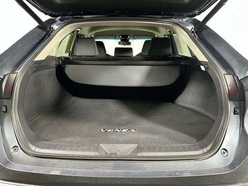Used 2021 Toyota Venza LE w/ Carpet Mat Package (TMS) image 28