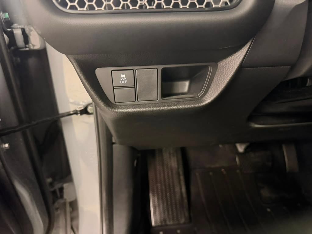 Certified 2024 Honda HR-V Sport image 29