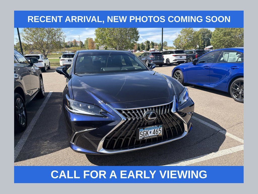 Used 2025 Lexus ES 300h Ultra Luxury FWD image 1