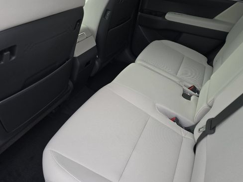 New 2026 Hyundai Santa Fe SE w/ Tow & Go Package AWD/4WD image 11