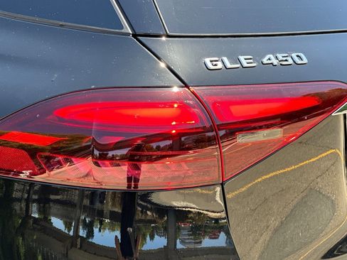 New 2026 Mercedes-Benz GLE 450 4MATIC image 12