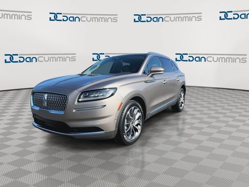 Used 2021 Lincoln Nautilus Reserve w/ Equipment Group 201A AWD/4WD image 4