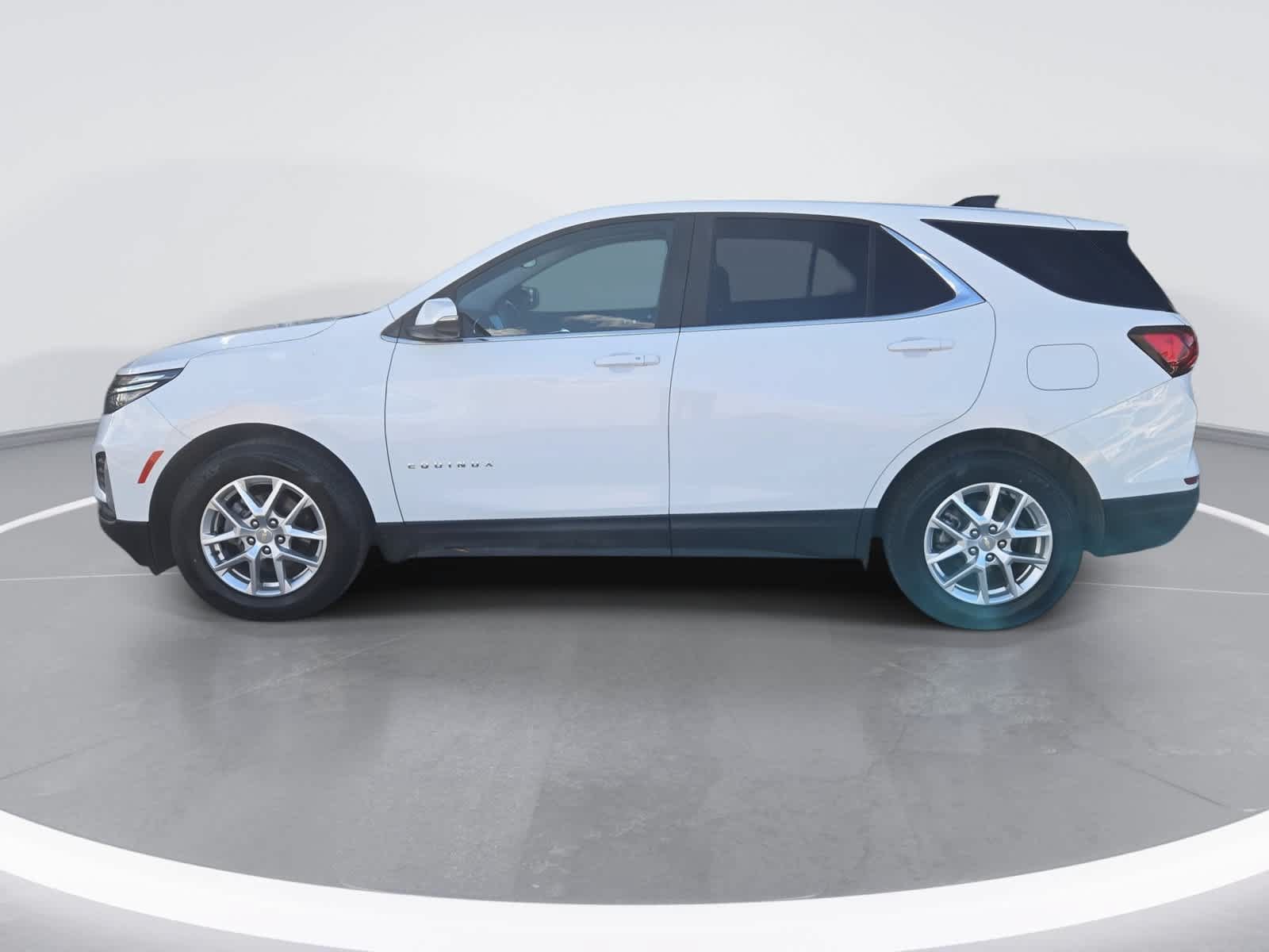 Used 2024 Chevrolet Equinox LT FWD image 5