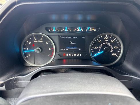 Used 2016 Ford F150 XLT w/ Equipment Group 302A Luxury AWD/4WD image 21