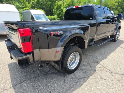 Used 2023 Ford F450 King Ranch w/ FX4 Off-Road Package AWD/4WD image 9