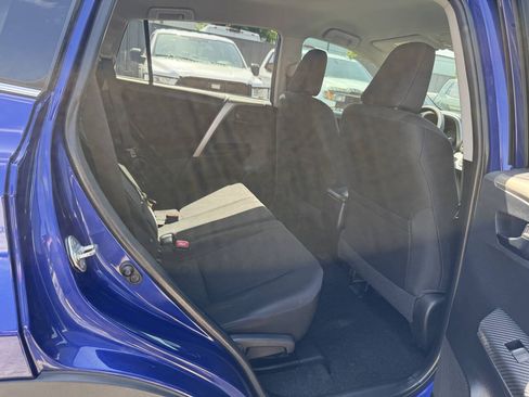 Used 2014 Toyota RAV4 LE FWD image 15