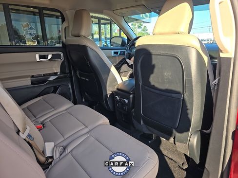 Used 2020 Ford Explorer XLT w/ Equipment Group 202A image 35