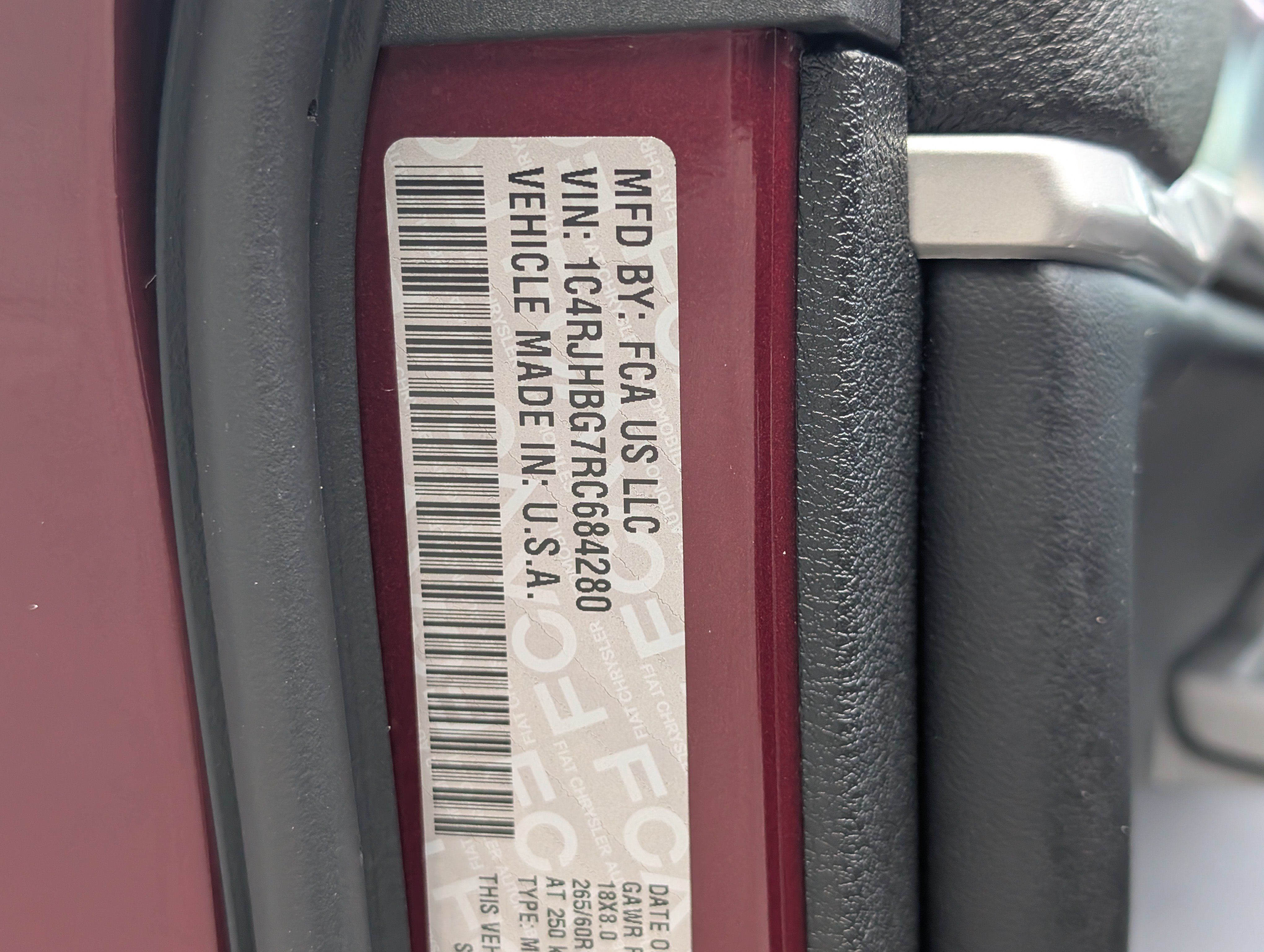 Used 2024 Jeep Grand Cherokee Limited w/ Luxury Tech Group II AWD/4WD image 38