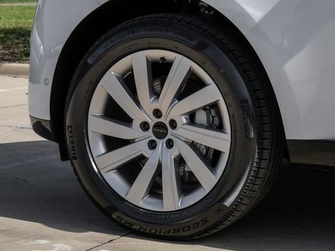 New 2026 Land Rover Range Rover SE AWD/4WD image 69