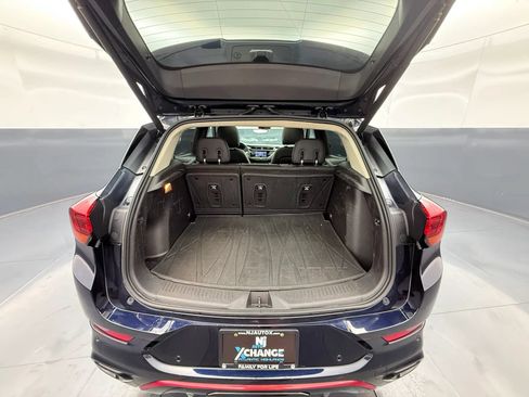 Used 2021 Buick Encore GX Essence w/ Advanced Technology Package FWD image 24