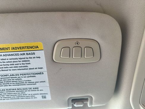 Used 2020 Ford Explorer Limited image 23