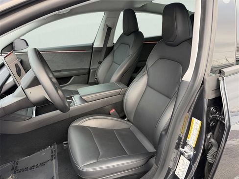 Used 2025 Tesla Model 3 Long Range image 12