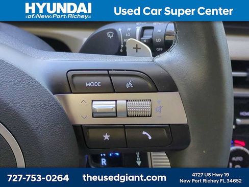 Used 2025 Hyundai Tucson Limited AWD/4WD image 31