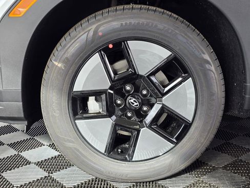 New 2026 Hyundai Santa Fe SE image 11