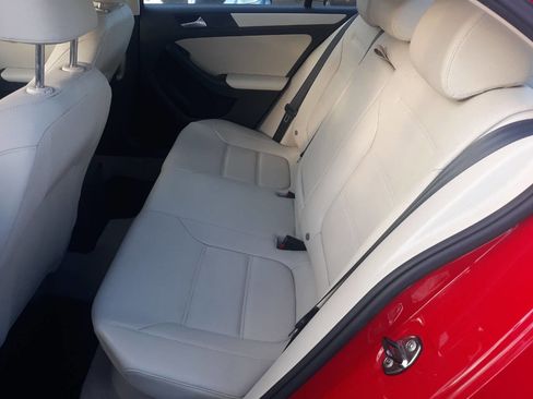 Used 2012 Volkswagen Jetta SE image 18