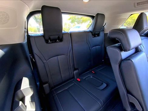 Used 2024 INFINITI QX60 Luxe w/ Cargo Package AWD/4WD image 18