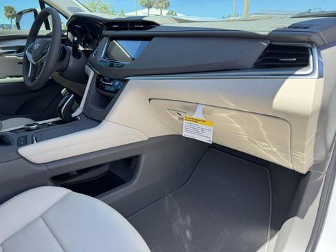New 2025 Cadillac XT5 Premium Luxury image 13