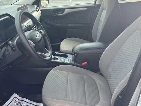 Used 2022 Ford Escape SE AWD/4WD image 6