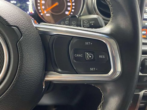 Used 2020 Jeep Wrangler Unlimited Sahara w/ Uconnect 4C Nav & Sound Group AWD/4WD image 20