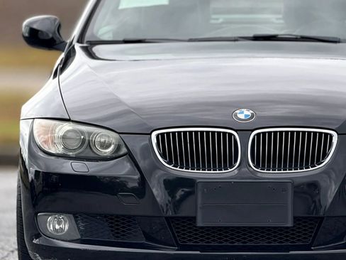 Used 2010 BMW 328i Convertible image 11